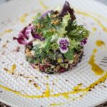 Flores comestibles: explosión de sabores gourmet en tu cocina